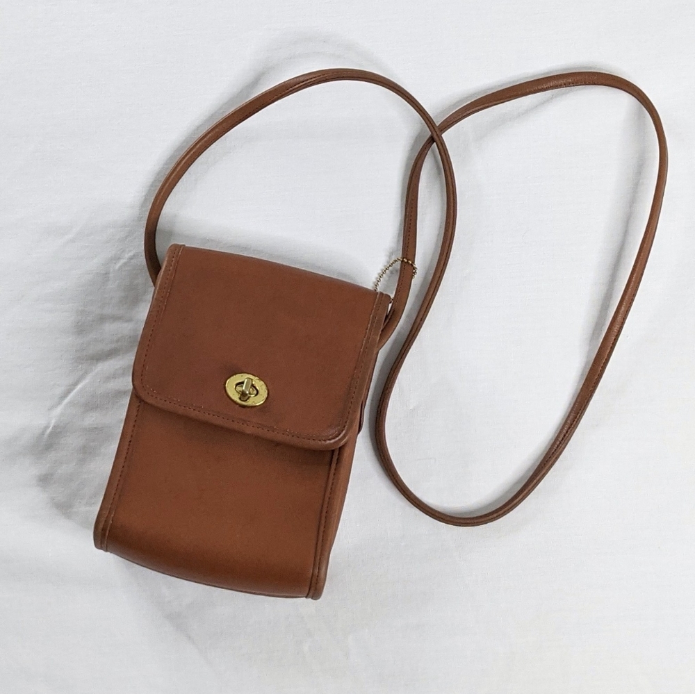 Vintage Coach Turn Lock Crossbody Tan Camel Scooter Bag